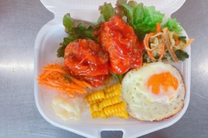 ヤンニョムチキンと塩ナムル弁当